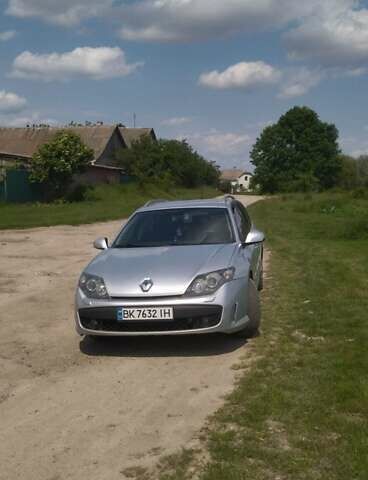 Серый Рено Лагуна, объемом двигателя 1.5 л и пробегом 290 тыс. км за 5650 $, фото 2 на Automoto.ua