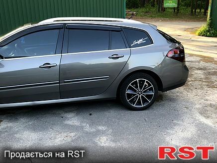 Серый Рено Лагуна, объемом двигателя 1.5 л и пробегом 252 тыс. км за 6500 $, фото 5 на Automoto.ua