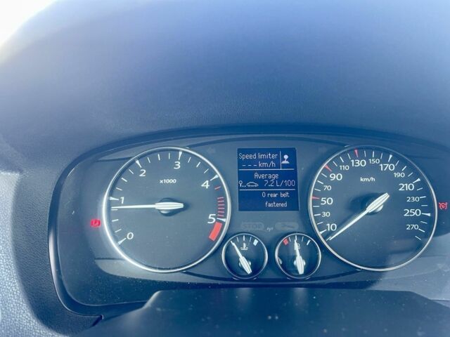 Серый Рено Лагуна, объемом двигателя 1.46 л и пробегом 180 тыс. км за 6930 $, фото 22 на Automoto.ua