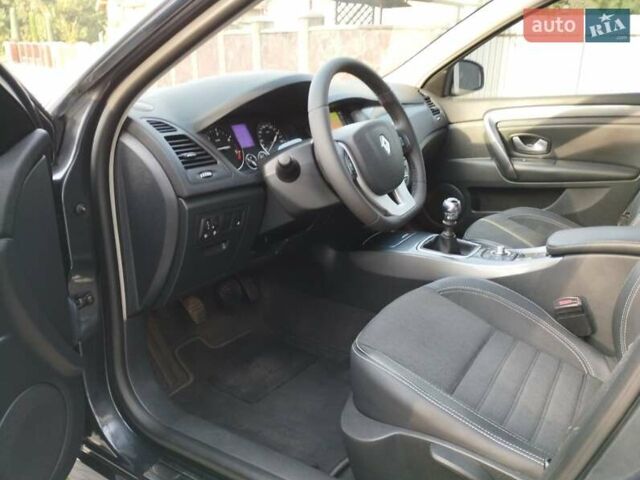 Рено Лагуна 2010 в Ивано-Франковске на Automoto.ua Серый Рено Лагуна, объемом двигателя 1.5 л и пробегом 266 тыс. км за 7300 $, фото 14 на Automoto.ua