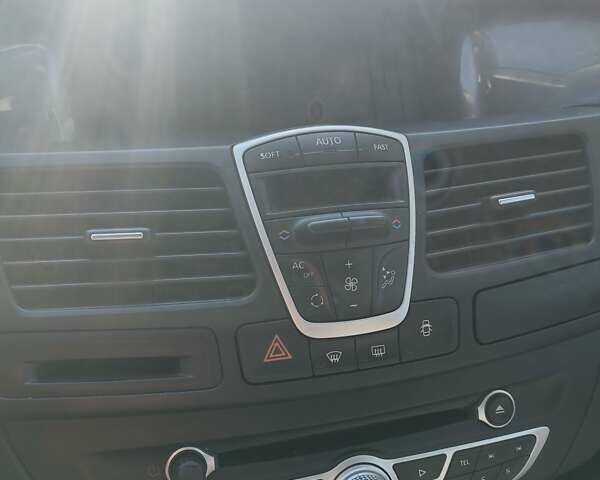 Серый Рено Лагуна, объемом двигателя 1.5 л и пробегом 150 тыс. км за 7500 $, фото 11 на Automoto.ua