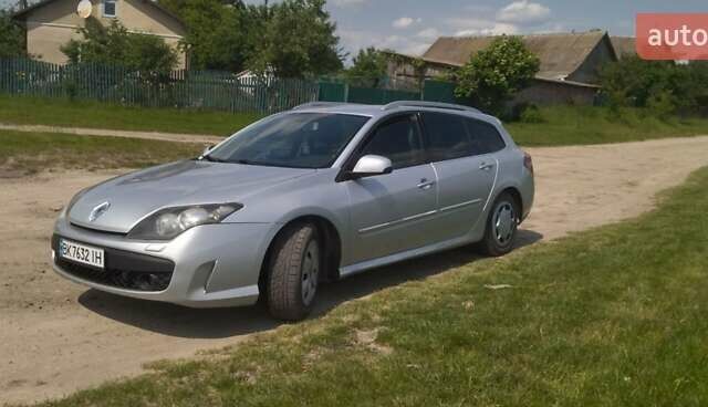 Серый Рено Лагуна, объемом двигателя 1.5 л и пробегом 290 тыс. км за 5650 $, фото 3 на Automoto.ua