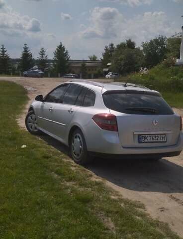 Серый Рено Лагуна, объемом двигателя 1.5 л и пробегом 290 тыс. км за 5650 $, фото 4 на Automoto.ua