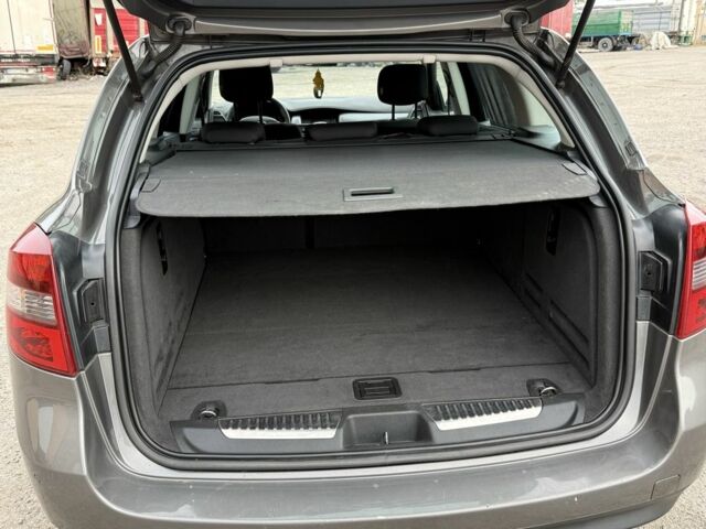 Рено Лагуна 2010 в Павлограде на Automoto.ua Серый Рено Лагуна, объемом двигателя 2 л и пробегом 244 тыс. км за 4150 $, фото 15 на Automoto.ua