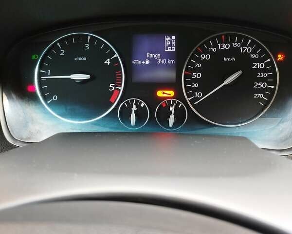 Серый Рено Лагуна, объемом двигателя 2 л и пробегом 306 тыс. км за 6000 $, фото 12 на Automoto.ua