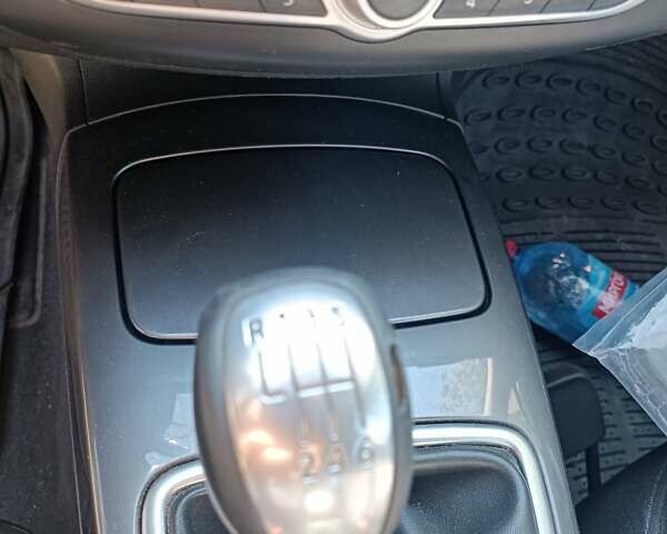 Серый Рено Лагуна, объемом двигателя 1.5 л и пробегом 150 тыс. км за 7500 $, фото 6 на Automoto.ua