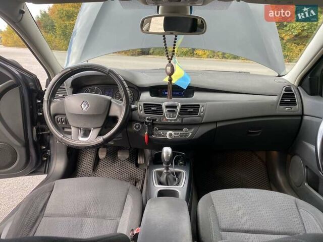 Рено Лагуна 2010 в Виннице на Automoto.ua Серый Рено Лагуна, объемом двигателя 1.5 л и пробегом 170 тыс. км за 6650 $, фото 15 на Automoto.ua