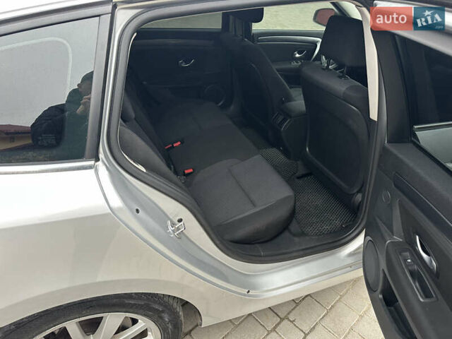 Серый Рено Лагуна, объемом двигателя 1.5 л и пробегом 247 тыс. км за 6850 $, фото 4 на Automoto.ua