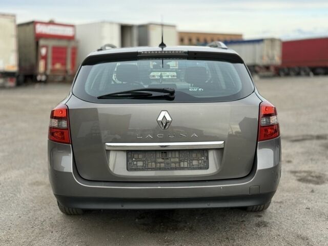 Рено Лагуна 2010 в Павлограде на Automoto.ua Серый Рено Лагуна, объемом двигателя 2 л и пробегом 244 тыс. км за 4150 $, фото 8 на Automoto.ua