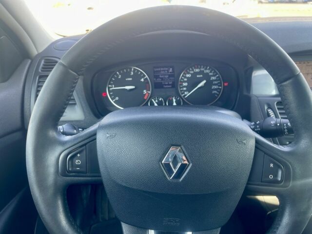 Серый Рено Лагуна, объемом двигателя 1.46 л и пробегом 180 тыс. км за 6930 $, фото 23 на Automoto.ua