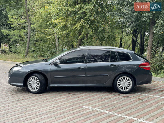 Серый Рено Лагуна, объемом двигателя 2 л и пробегом 299 тыс. км за 6800 $, фото 8 на Automoto.ua
