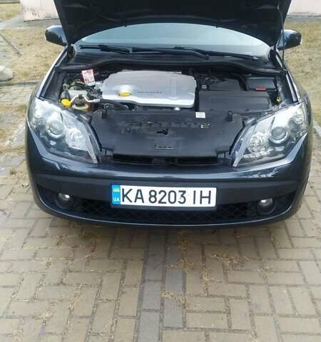 Серый Рено Лагуна, объемом двигателя 2 л и пробегом 305 тыс. км за 7300 $, фото 4 на Automoto.ua