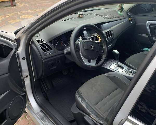 Серый Рено Лагуна, объемом двигателя 2 л и пробегом 306 тыс. км за 6000 $, фото 3 на Automoto.ua