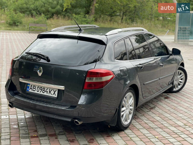 Серый Рено Лагуна, объемом двигателя 2 л и пробегом 299 тыс. км за 6800 $, фото 5 на Automoto.ua