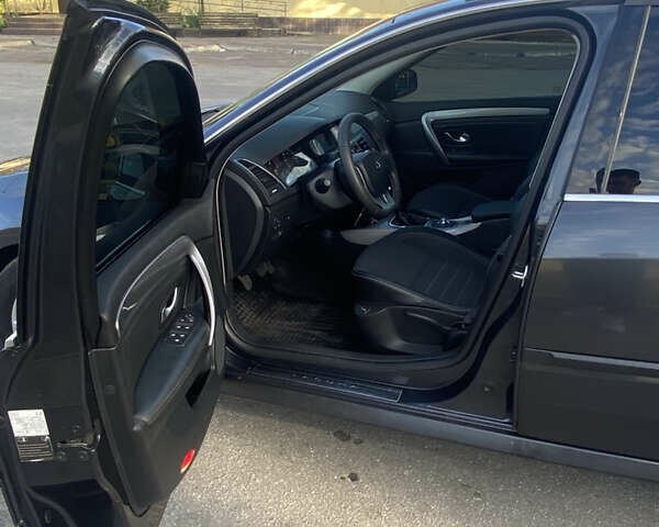 Серый Рено Лагуна, объемом двигателя 1.5 л и пробегом 275 тыс. км за 6150 $, фото 14 на Automoto.ua