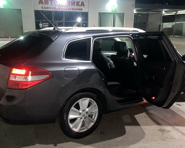 Серый Рено Лагуна, объемом двигателя 1.5 л и пробегом 275 тыс. км за 6150 $, фото 36 на Automoto.ua