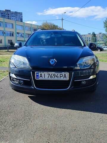 Серый Рено Лагуна, объемом двигателя 2 л и пробегом 300 тыс. км за 7900 $, фото 2 на Automoto.ua