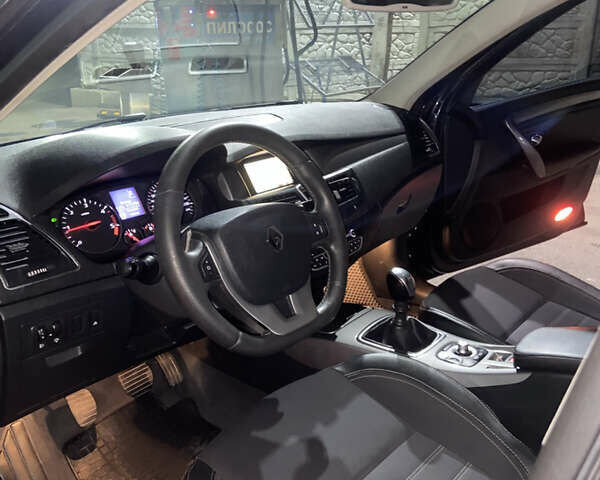 Серый Рено Лагуна, объемом двигателя 1.5 л и пробегом 275 тыс. км за 6150 $, фото 37 на Automoto.ua