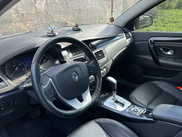 Сірий Рено Лагуна, об'ємом двигуна 2 л та пробігом 367 тис. км за 7500 $, фото 6 на Automoto.ua