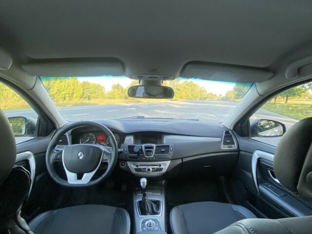 Сірий Рено Лагуна, об'ємом двигуна 1.5 л та пробігом 350 тис. км за 6299 $, фото 5 на Automoto.ua