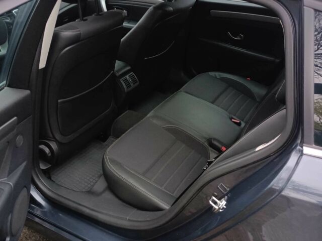 Серый Рено Лагуна, объемом двигателя 1.5 л и пробегом 352 тыс. км за 5800 $, фото 8 на Automoto.ua