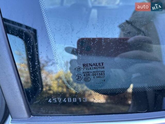 Серый Рено Лагуна, объемом двигателя 1.46 л и пробегом 285 тыс. км за 7000 $, фото 52 на Automoto.ua