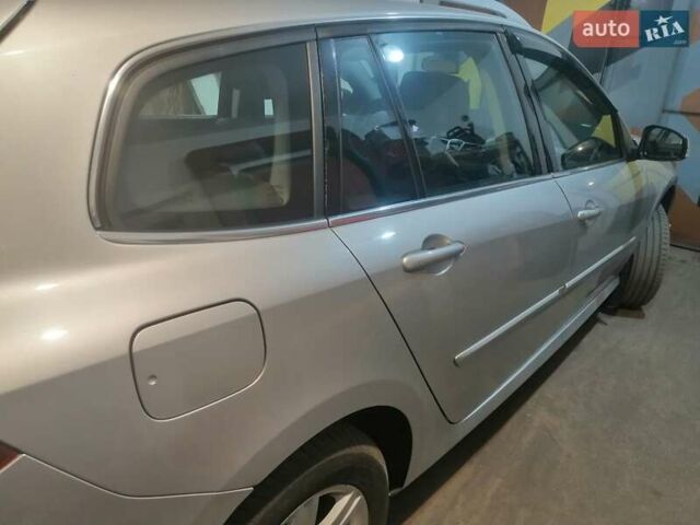 Серый Рено Лагуна, объемом двигателя 1.5 л и пробегом 192 тыс. км за 8600 $, фото 25 на Automoto.ua