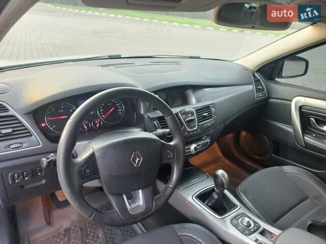 Серый Рено Лагуна, объемом двигателя 1.5 л и пробегом 173 тыс. км за 7500 $, фото 6 на Automoto.ua