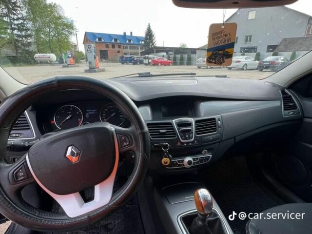 Сірий Рено Лагуна, об'ємом двигуна 1.5 л та пробігом 310 тис. км за 6100 $, фото 3 на Automoto.ua
