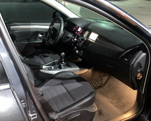 Серый Рено Лагуна, объемом двигателя 1.5 л и пробегом 275 тыс. км за 6150 $, фото 34 на Automoto.ua