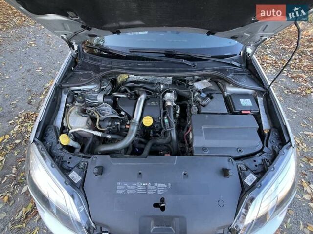 Серый Рено Лагуна, объемом двигателя 1.46 л и пробегом 285 тыс. км за 7000 $, фото 80 на Automoto.ua