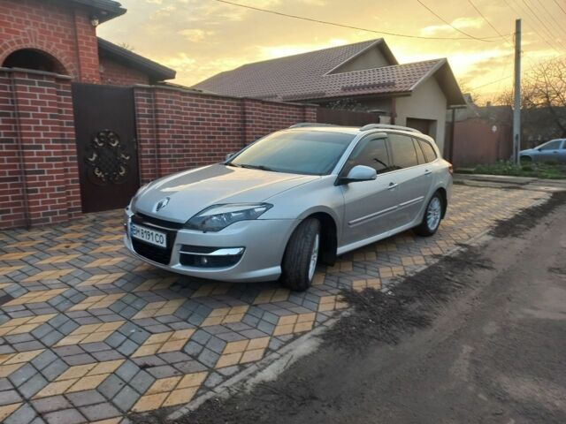 Серый Рено Лагуна, объемом двигателя 1.5 л и пробегом 173 тыс. км за 7500 $, фото 4 на Automoto.ua