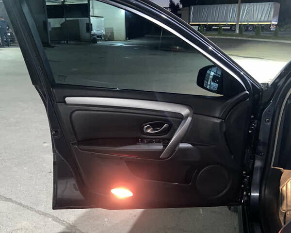 Серый Рено Лагуна, объемом двигателя 1.5 л и пробегом 275 тыс. км за 6150 $, фото 48 на Automoto.ua