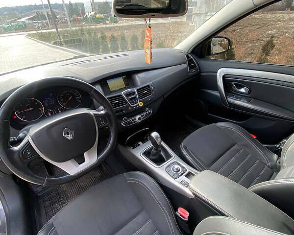 Серый Рено Лагуна, объемом двигателя 1.46 л и пробегом 299 тыс. км за 7200 $, фото 16 на Automoto.ua