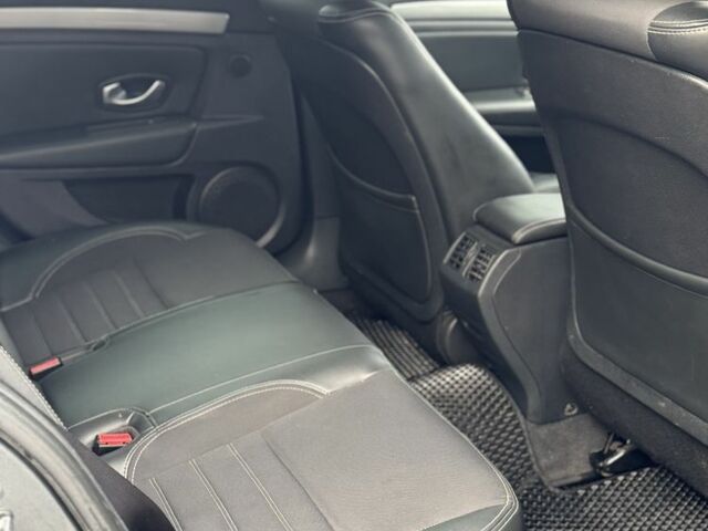 Серый Рено Лагуна, объемом двигателя 1.5 л и пробегом 280 тыс. км за 3000 $, фото 6 на Automoto.ua