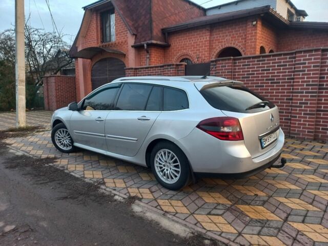 Серый Рено Лагуна, объемом двигателя 1.5 л и пробегом 173 тыс. км за 7500 $, фото 1 на Automoto.ua