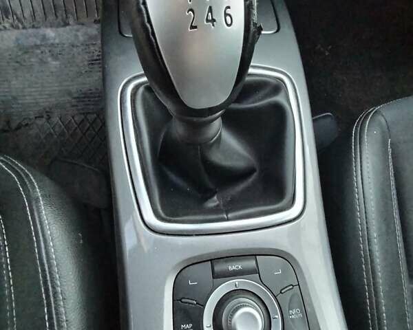 Серый Рено Лагуна, объемом двигателя 2 л и пробегом 262 тыс. км за 6500 $, фото 15 на Automoto.ua