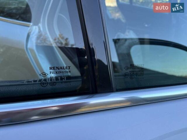 Серый Рено Лагуна, объемом двигателя 1.46 л и пробегом 285 тыс. км за 7000 $, фото 49 на Automoto.ua