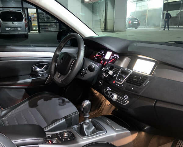 Серый Рено Лагуна, объемом двигателя 1.5 л и пробегом 275 тыс. км за 6150 $, фото 59 на Automoto.ua