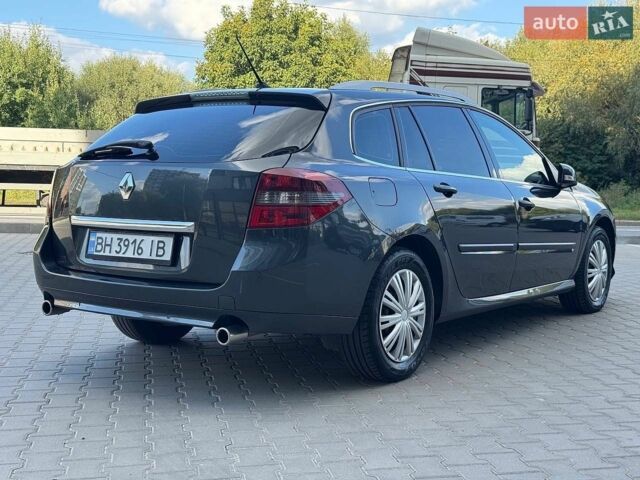 Сірий Рено Лагуна, об'ємом двигуна 2 л та пробігом 279 тис. км за 7500 $, фото 8 на Automoto.ua