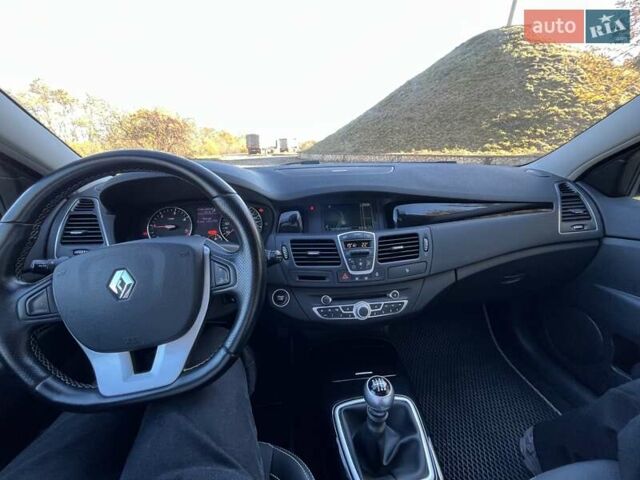 Серый Рено Лагуна, объемом двигателя 1.46 л и пробегом 285 тыс. км за 7000 $, фото 63 на Automoto.ua