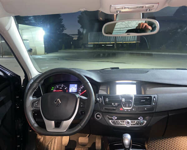 Серый Рено Лагуна, объемом двигателя 1.5 л и пробегом 275 тыс. км за 6150 $, фото 50 на Automoto.ua