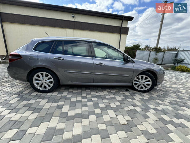 Серый Рено Лагуна, объемом двигателя 2 л и пробегом 294 тыс. км за 8900 $, фото 5 на Automoto.ua