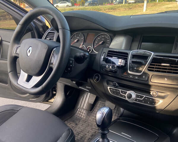 Серый Рено Лагуна, объемом двигателя 1.5 л и пробегом 275 тыс. км за 6150 $, фото 29 на Automoto.ua