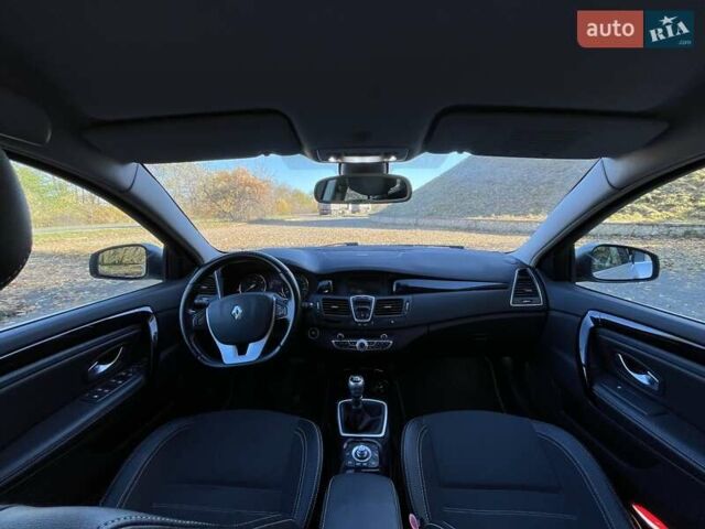 Серый Рено Лагуна, объемом двигателя 1.46 л и пробегом 285 тыс. км за 7000 $, фото 62 на Automoto.ua