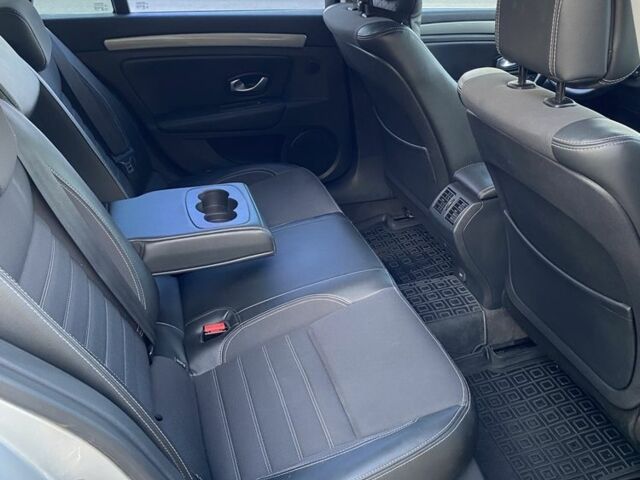 Сірий Рено Лагуна, об'ємом двигуна 1.5 л та пробігом 350 тис. км за 6299 $, фото 7 на Automoto.ua