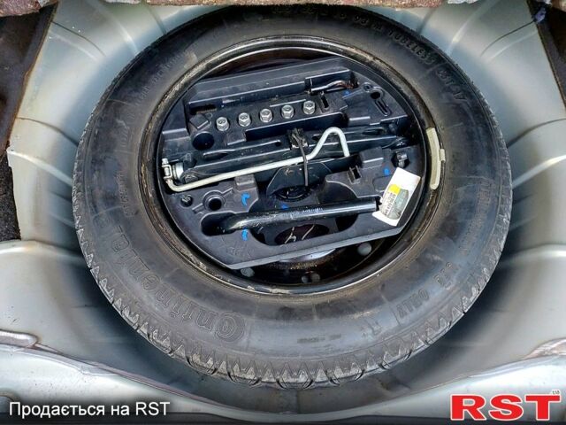 Серый Рено Лагуна, объемом двигателя 1.5 л и пробегом 290 тыс. км за 5900 $, фото 9 на Automoto.ua