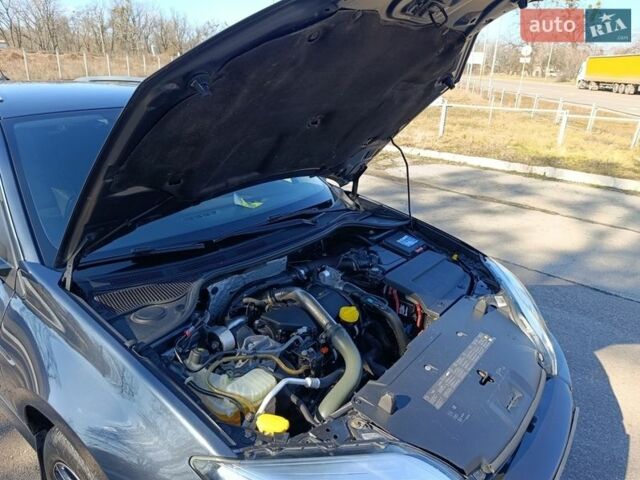 Серый Рено Лагуна, объемом двигателя 1.5 л и пробегом 228 тыс. км за 7450 $, фото 5 на Automoto.ua
