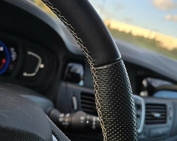 Сірий Рено Лагуна, об'ємом двигуна 2 л та пробігом 283 тис. км за 9376 $, фото 55 на Automoto.ua