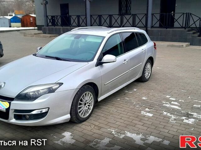 Серый Рено Лагуна, объемом двигателя 2 л и пробегом 26400 тыс. км за 7000 $, фото 4 на Automoto.ua